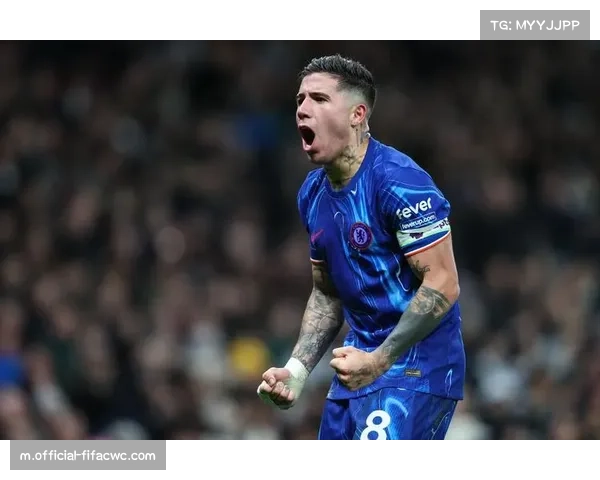 维拉中场拦截效率骤降，切尔西快速转换连入四球完成逆转